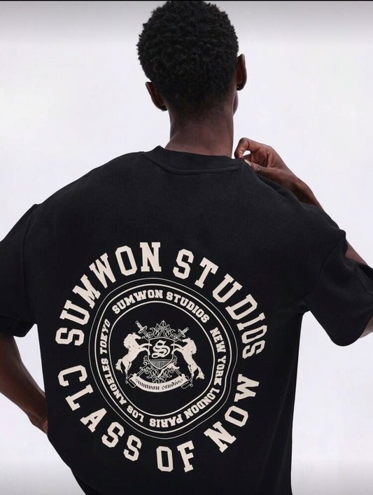 Sumwon Circle Letter T-Shirt