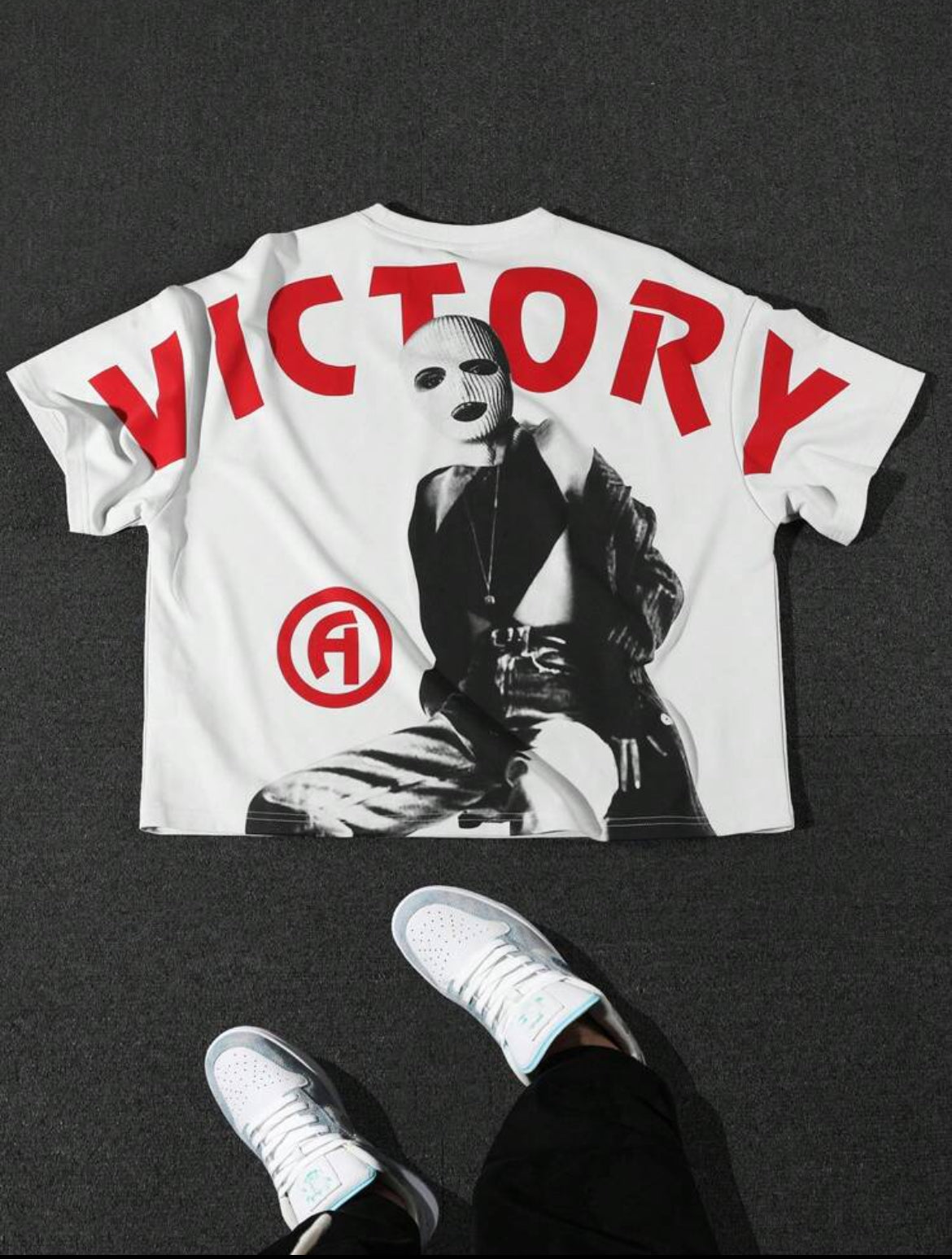 Victory White Cropped T-Shirt
