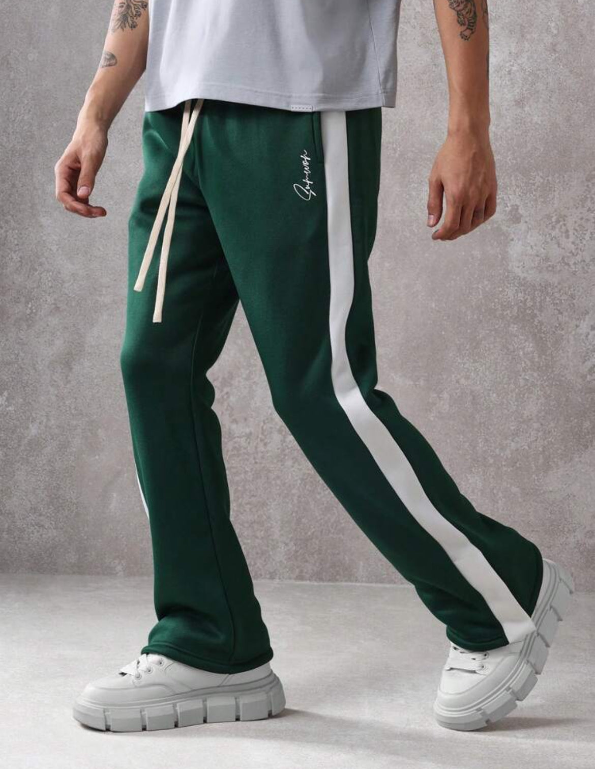 Sumwon Pocket Black Flare Sweatpants