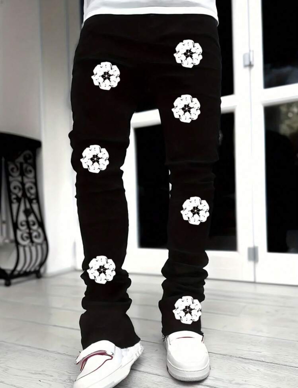Men Black Flower Print Jeans