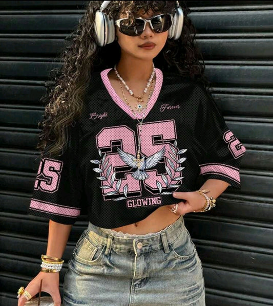 Black Number Crop